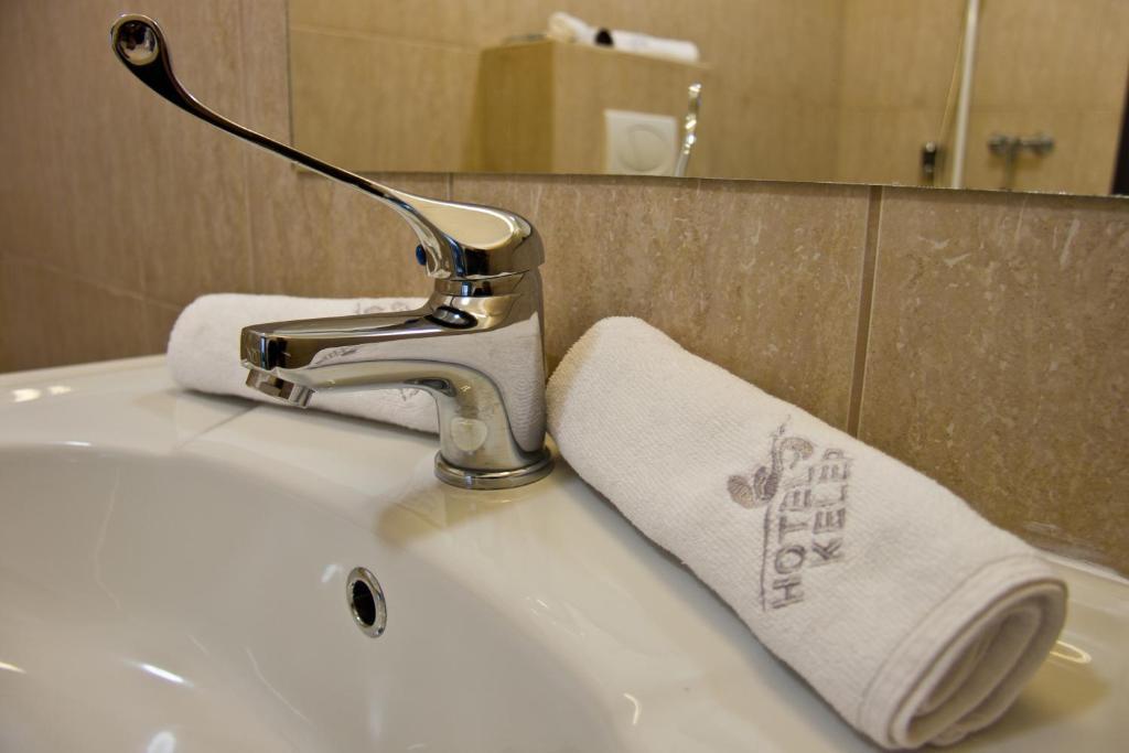 Hotel Kelep Tokaj Cameră foto